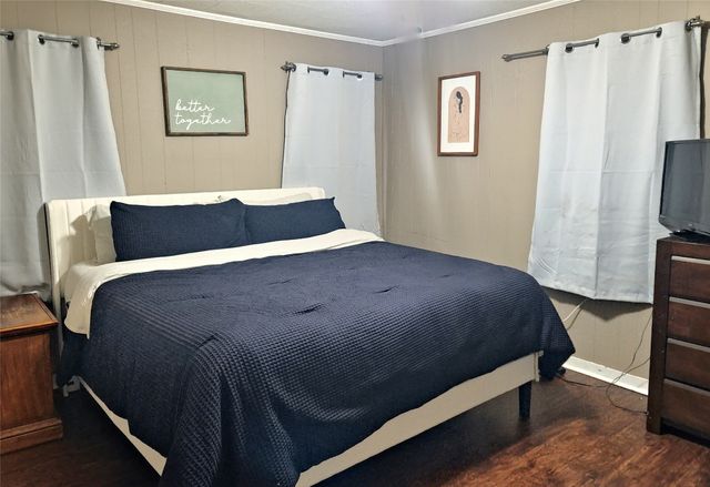 215 N Karl Cayton Street, Groesbeck, TX 76642