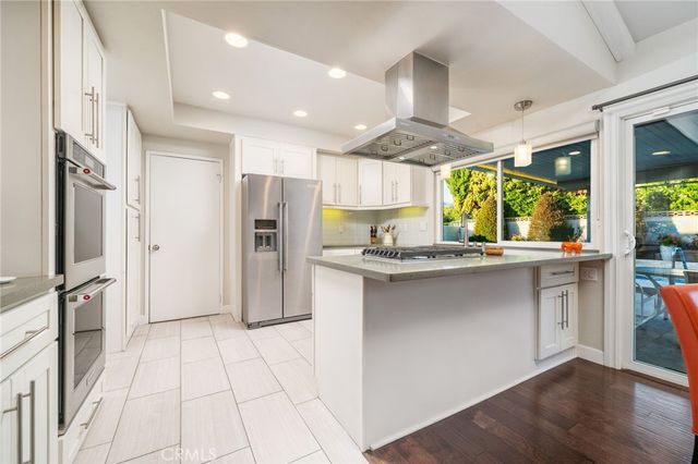 2128 N Villa Maria Road, Claremont, CA 91711