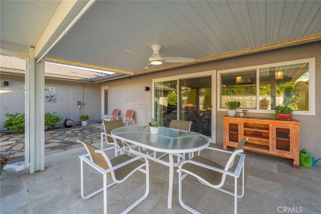 2128 N Villa Maria Road, Claremont, CA 91711
