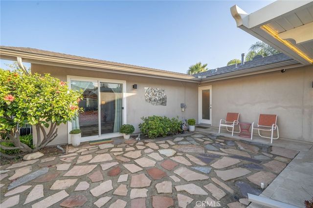 2128 N Villa Maria Road, Claremont, CA 91711