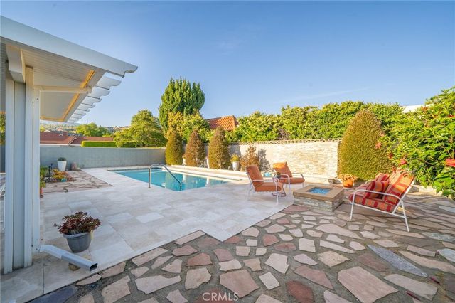 2128 N Villa Maria Road, Claremont, CA 91711