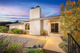 2128 N Villa Maria Road, Claremont, CA 91711