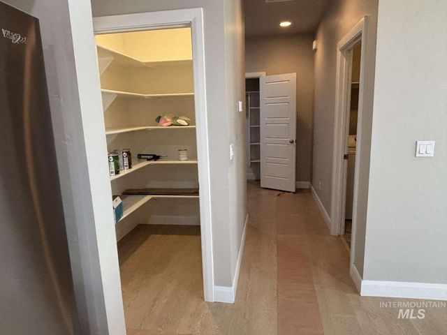 5773 W Riva Capri St, Meridian, ID 83646