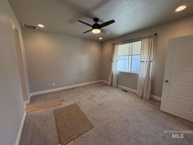 5773 W Riva Capri St, Meridian, ID 83646
