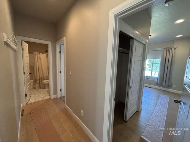 5773 W Riva Capri St, Meridian, ID 83646