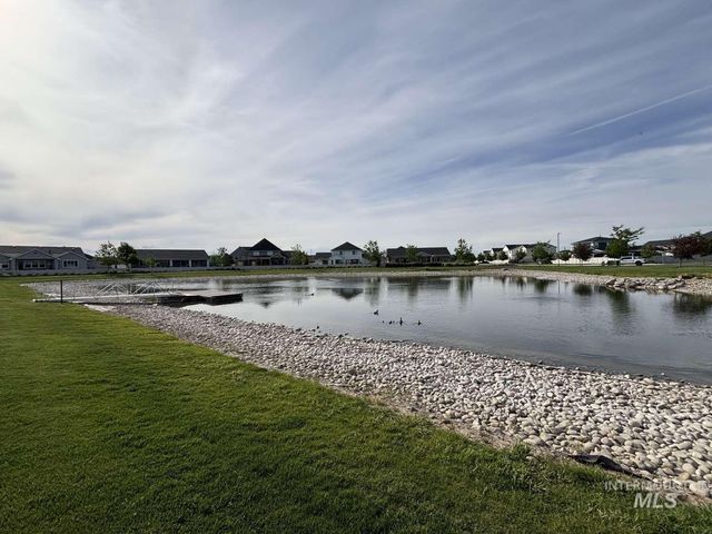 5773 W Riva Capri St, Meridian, ID 83646
