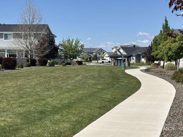 5773 W Riva Capri St, Meridian, ID 83646