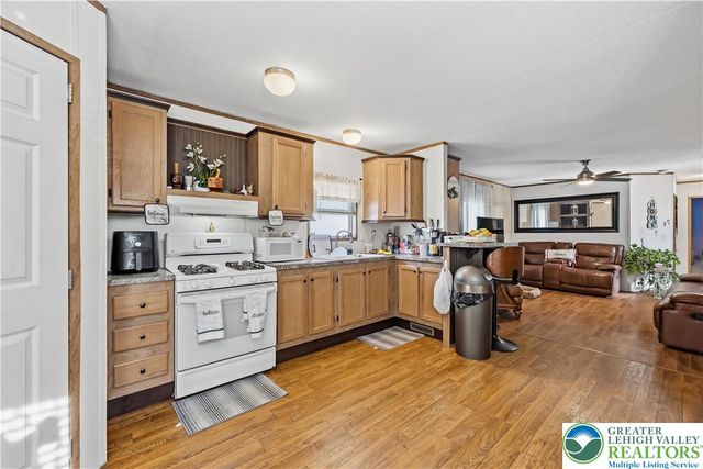 65 Easy Street, Allen Twp, PA 18067