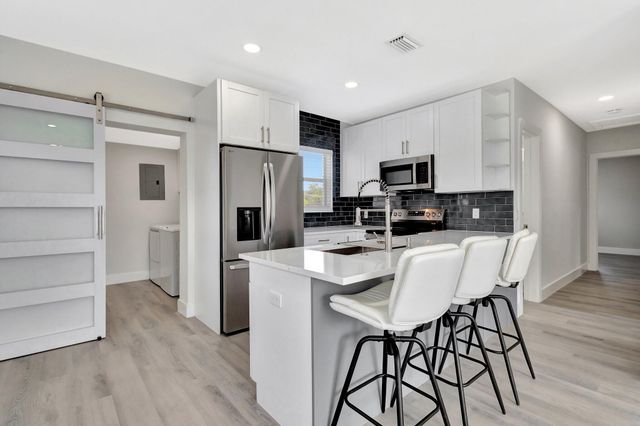 1335 Lee Street, Delray Beach, FL 33444