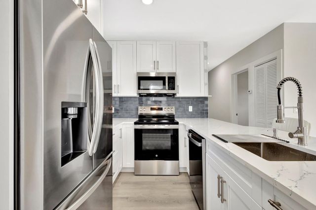 1335 Lee Street, Delray Beach, FL 33444