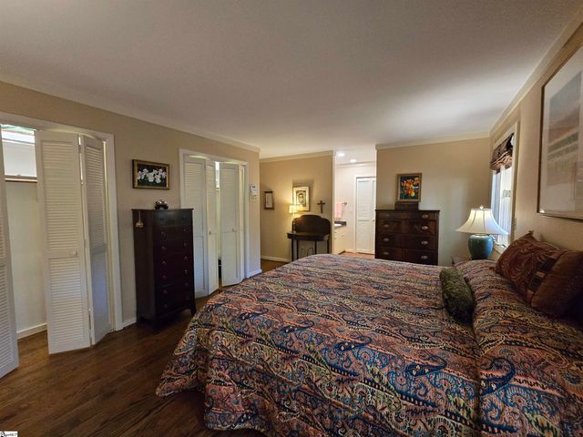 434 Henderson Road, Greenville, SC 29607