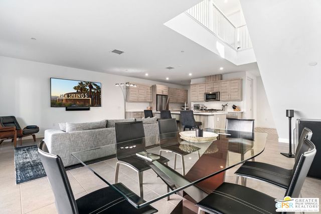 234 Mayfair Way, Palm Springs, CA 92264