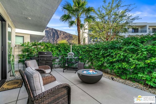 234 Mayfair Way, Palm Springs, CA 92264