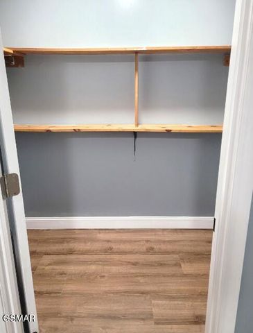 202 Spring Valley Road, Pigeon Forge, TN 37863