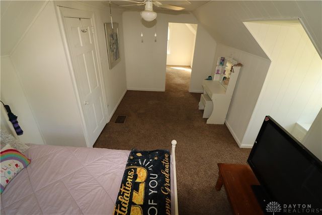 1949 E Bataan Drive, Kettering, OH 45420