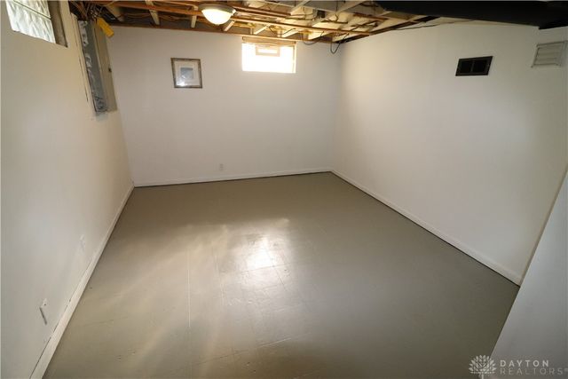 1949 E Bataan Drive, Kettering, OH 45420