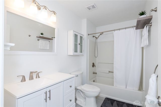 1348 Berkshire Drive, Xenia, OH 45385