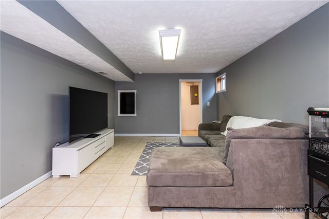 1348 Berkshire Drive, Xenia, OH 45385