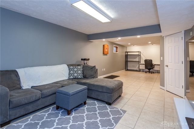 1348 Berkshire Drive, Xenia, OH 45385