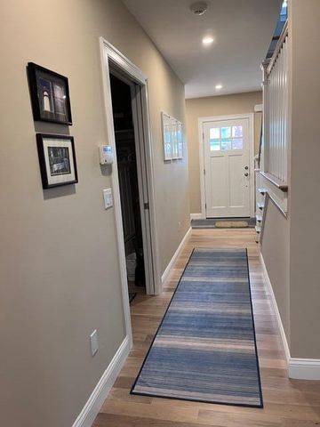 26 Cobblestone Circle, Mashpee, MA 02649