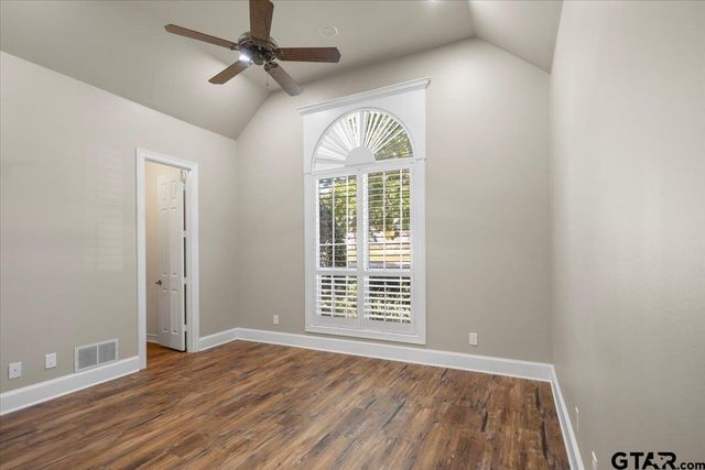 1609 Holcomb Cir, Tyler, TX 75703