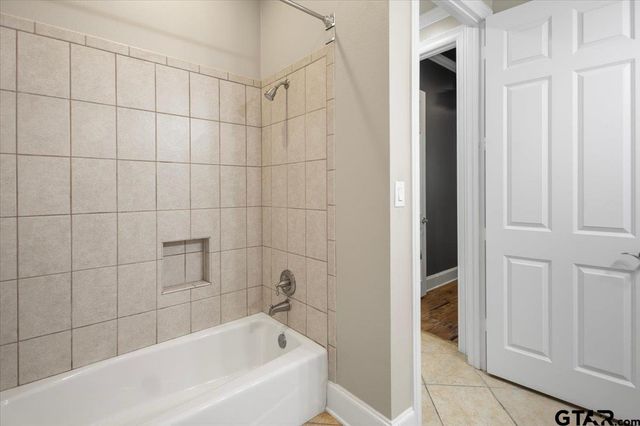 1609 Holcomb Cir, Tyler, TX 75703