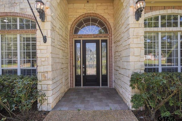 1609 Holcomb Cir, Tyler, TX 75703