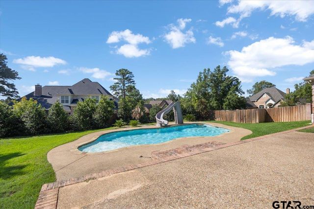 1609 Holcomb Cir, Tyler, TX 75703