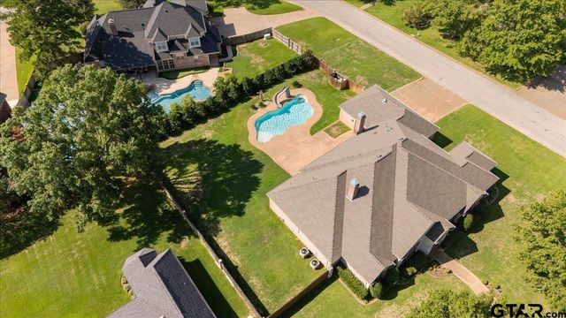 1609 Holcomb Cir, Tyler, TX 75703