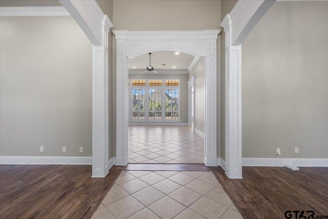 1609 Holcomb Cir, Tyler, TX 75703