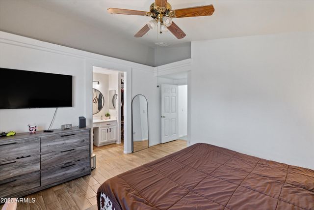 12737 W REDFIELD Road, El Mirage, AZ 85335