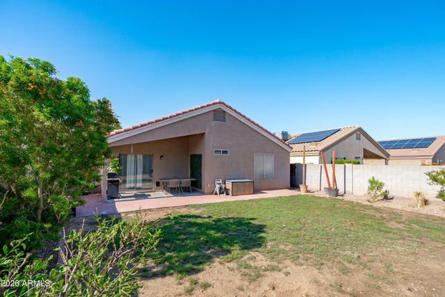 12737 W REDFIELD Road, El Mirage, AZ 85335