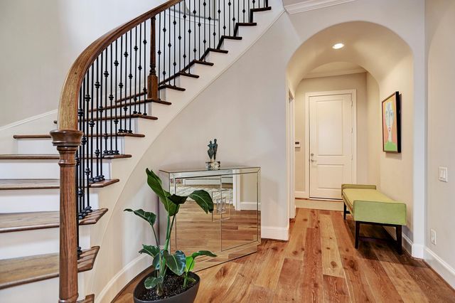 1152 Mosaico Lane, Houston, TX 77055