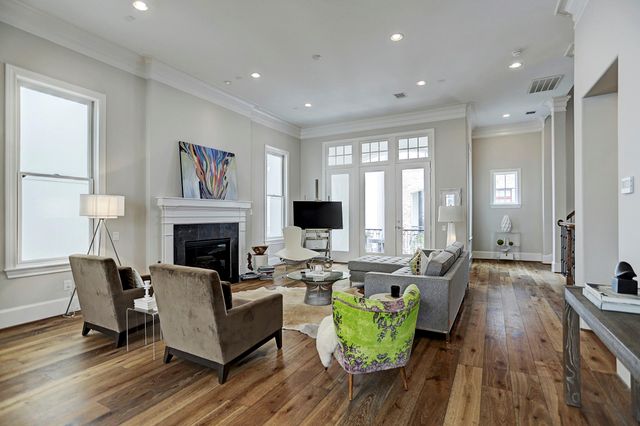 1152 Mosaico Lane, Houston, TX 77055