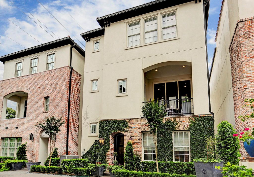 1152 Mosaico Lane, Houston, TX 77055