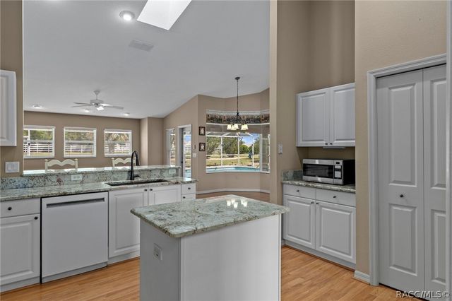 1231 E Whirl Away Circle, Inverness, FL 34453