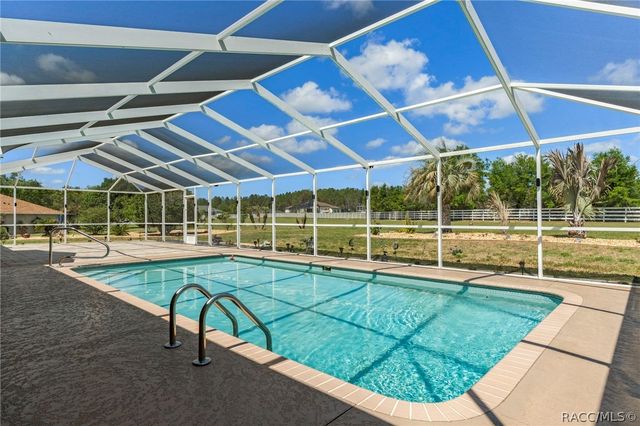 1231 E Whirl Away Circle, Inverness, FL 34453