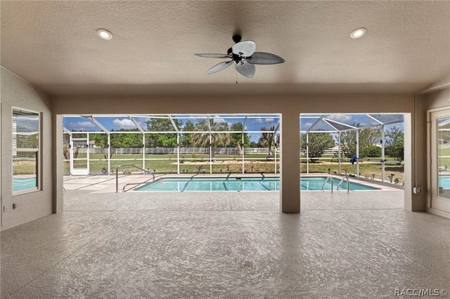 1231 E Whirl Away Circle, Inverness, FL 34453