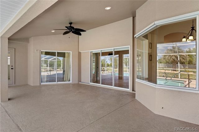 1231 E Whirl Away Circle, Inverness, FL 34453