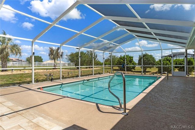 1231 E Whirl Away Circle, Inverness, FL 34453