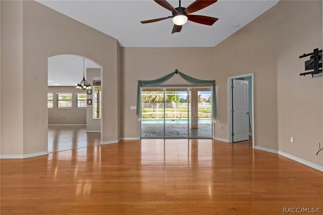 1231 E Whirl Away Circle, Inverness, FL 34453