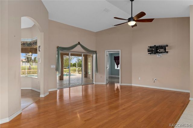 1231 E Whirl Away Circle, Inverness, FL 34453