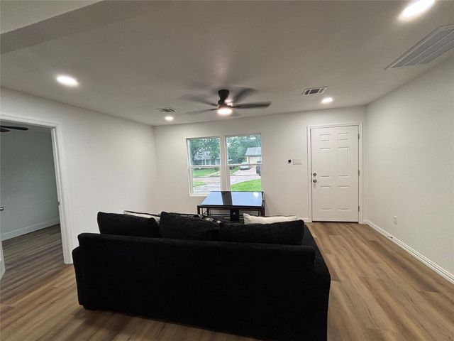 5718 Ricky Street, Houston, TX 77033