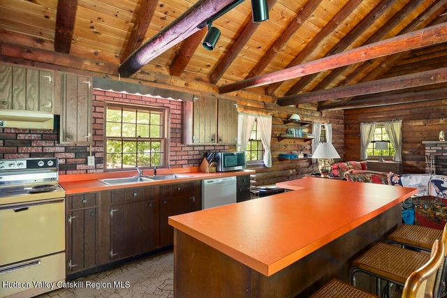 284 Hall Hill Rd Stop 18, Ancram, NY 12502