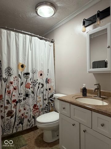 5511 Lunsford Drive, Indianapolis, IN 46237
