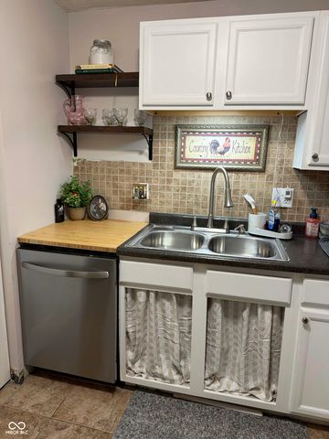 5511 Lunsford Drive, Indianapolis, IN 46237