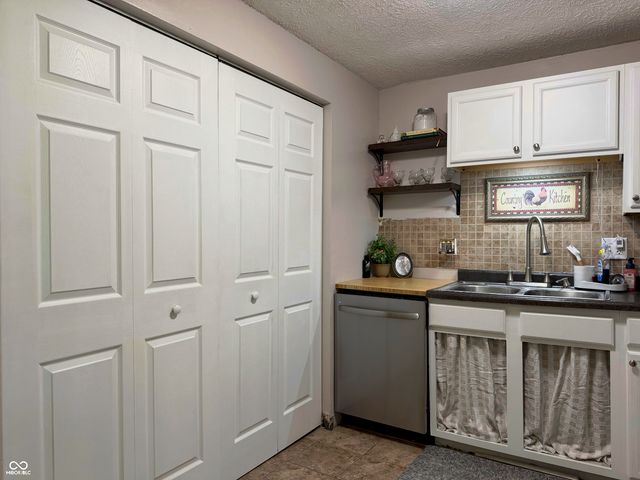 5511 Lunsford Drive, Indianapolis, IN 46237