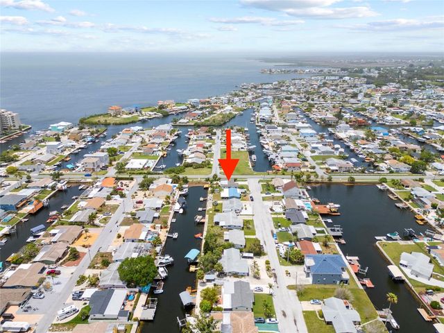 13715 MARIA DRIVE, Hudson, FL 34667
