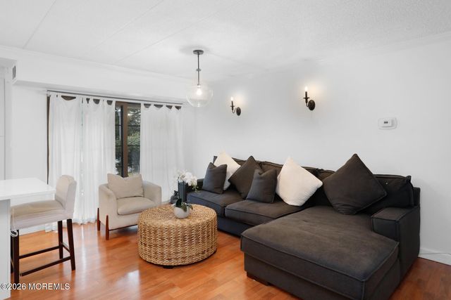 1838 State Route 35 10, Wall, NJ 07719