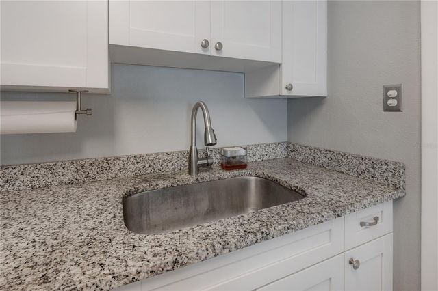 5937 13TH AVENUE N, St Petersburg, FL 33710